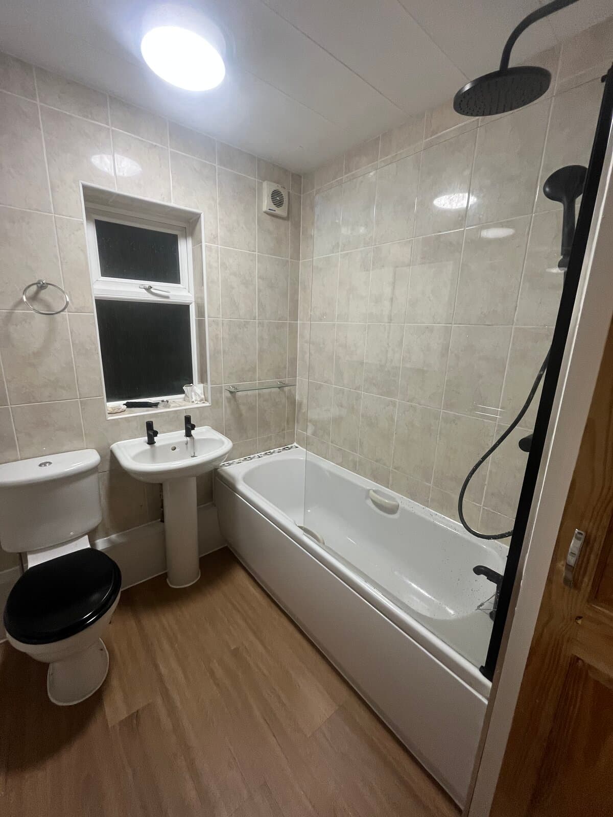Bathroom floor rebuilt after water damage, Kirkstall — photo 9